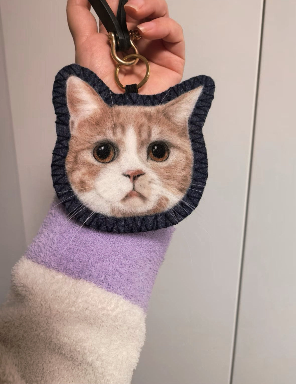 Custom 2D Felted Pet Ornament: Handcrafted Wool Decoration - Photo 16